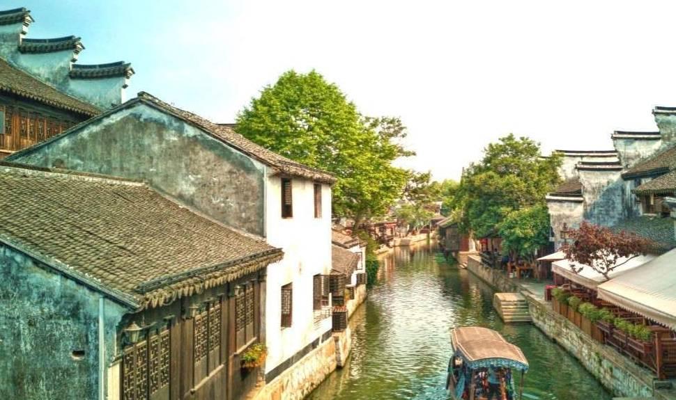 河谷冒险逃生